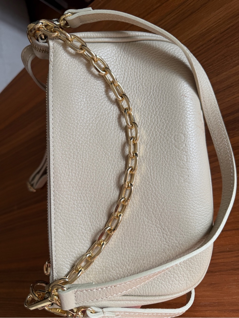 Pebbled Cream Leather Shoulder Bag with Gold Chain Strap